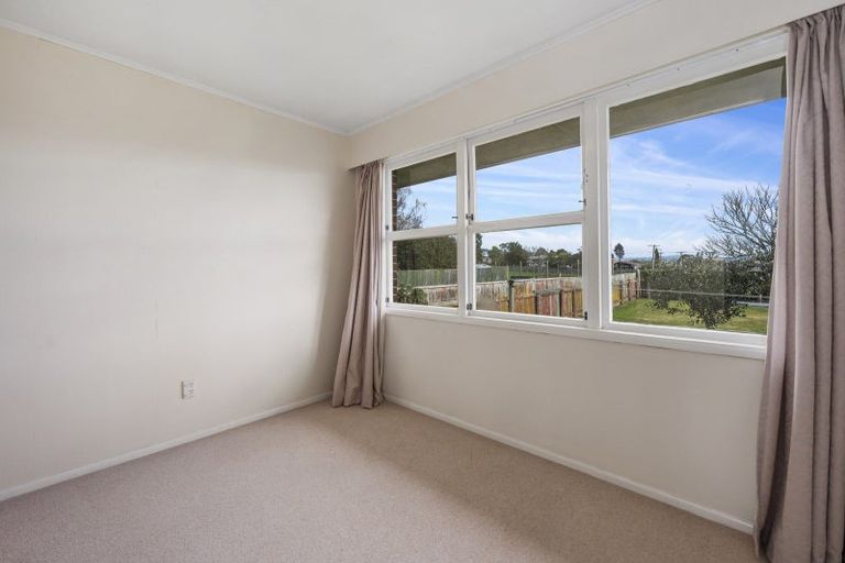 Photo of property in 17 Coulter Road, Owhata, Rotorua, 3010