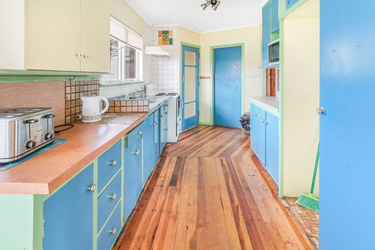 Photo of property in 19 Patricia Avenue, Hamilton East, Hamilton, 3216