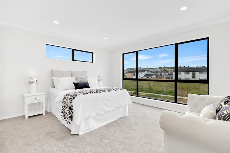 Photo of property in 96 Ksenia Drive, Flat Bush, Auckland, 2019