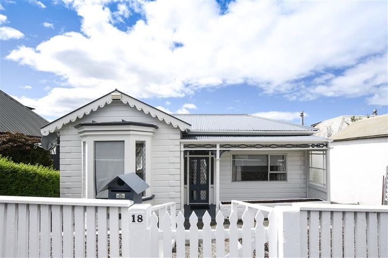 Photo of property in 18 City Road, Roslyn, Dunedin, 9010