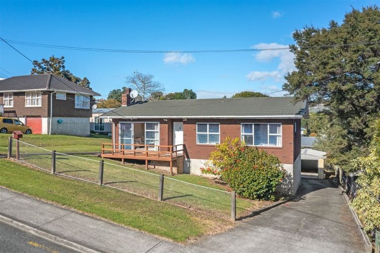 Photo of property in 42 Saffron Street, Birkdale, Auckland, 0626