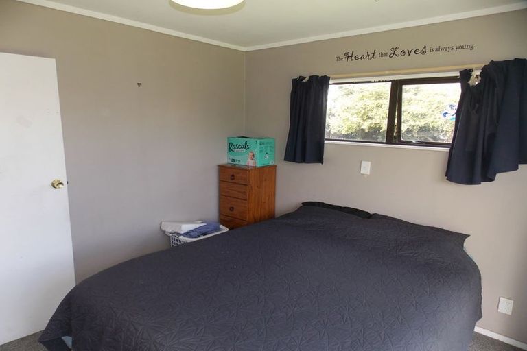Photo of property in 83 Geraldine Crescent, Cloverlea, Palmerston North, 4412