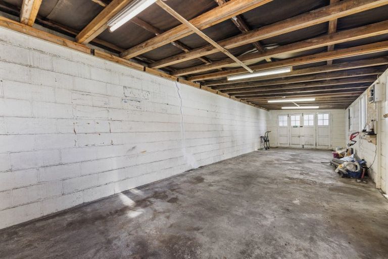 Photo of property in 9 Owen Street, Green Island, Dunedin, 9018