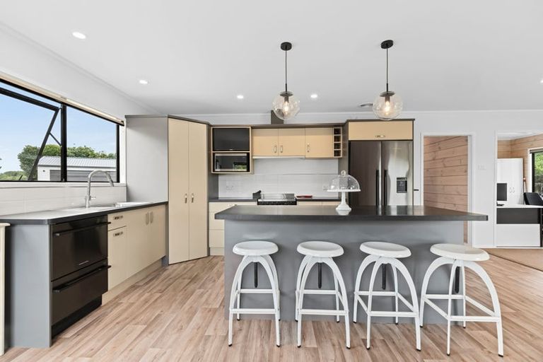 Photo of property in 1 Whitcombe Street, Lepperton, New Plymouth, 4373