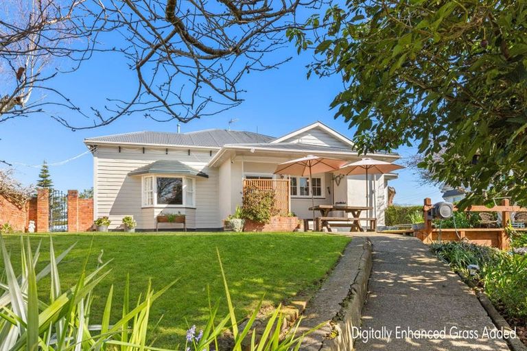 Photo of property in 12 Caius Avenue, Gonville, Whanganui, 4501