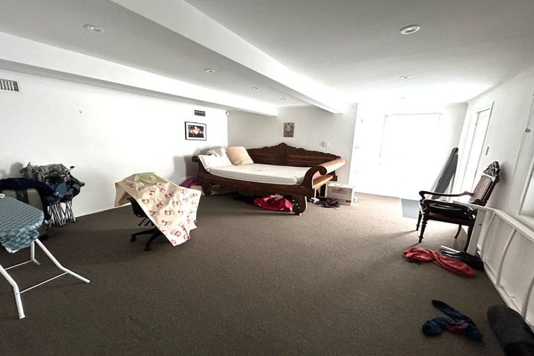 Photo of property in 132 Kohimarama Road, Kohimarama, Auckland, 1071