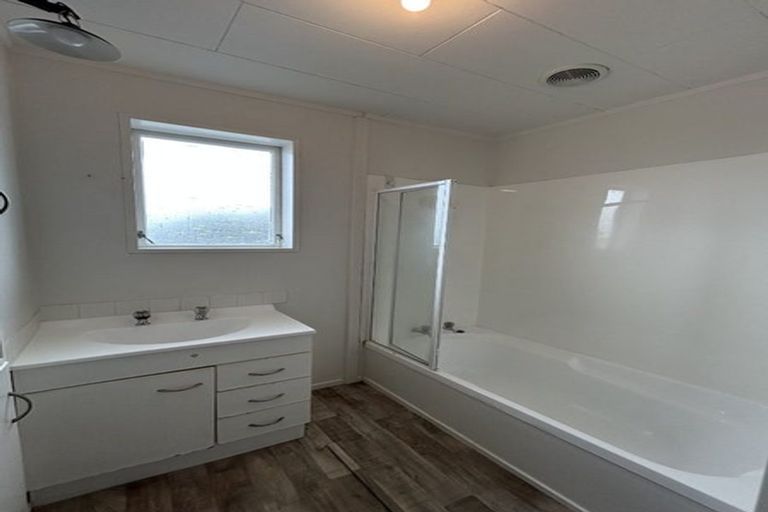 Photo of property in 26 Pooks Road, Ranui, Auckland, 0612