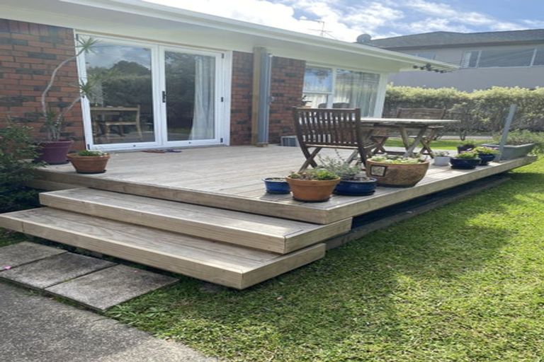 Photo of property in 1/11 Northumberland Avenue, Hauraki, Auckland, 0622