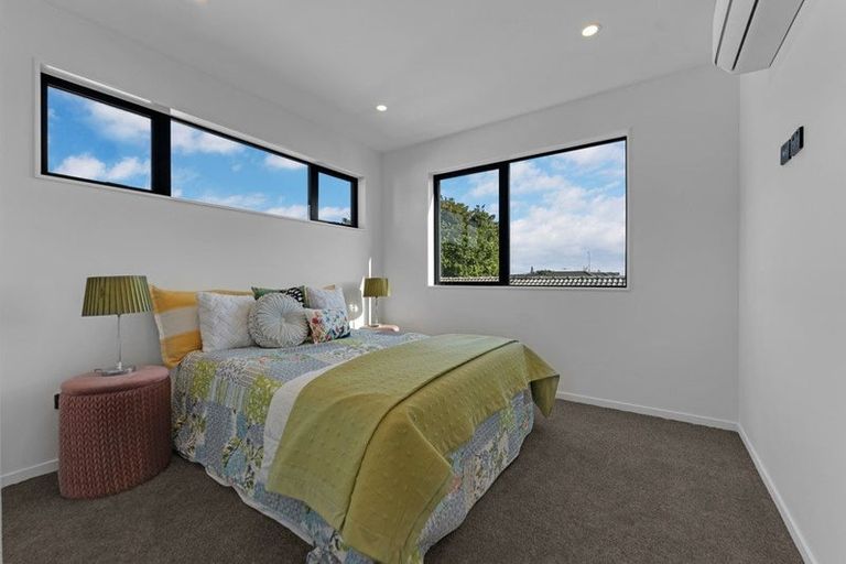Photo of property in 92a Rangitoto Road, Papatoetoe, Auckland, 2025