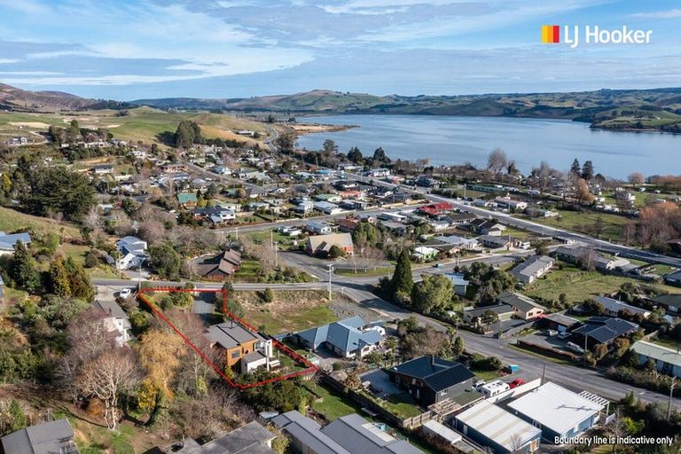 Photo of property in 23 Nore Street, Waihola, Milton, 9073