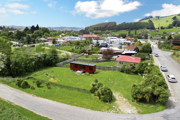 Photo of property in 1 Start Street, Palmerston, 9430