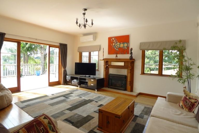 Photo of property in 71 Keegan Drive, Massey, Auckland, 0614