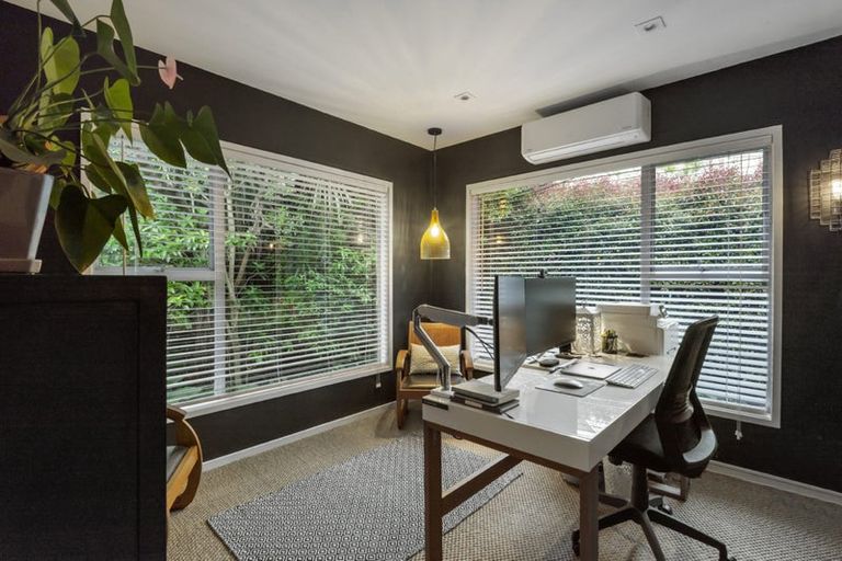 Photo of property in 32a Palmerston Road, Birkenhead, Auckland, 0626