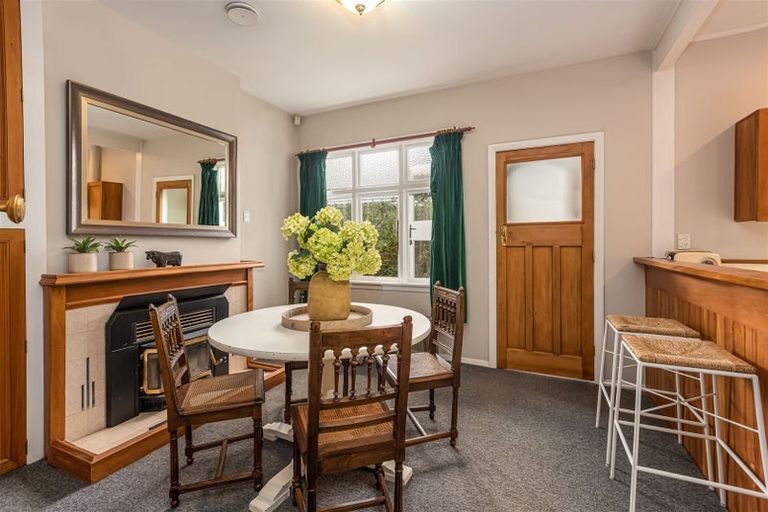 Photo of property in 16 Ford Road, Opawa, Christchurch, 8023