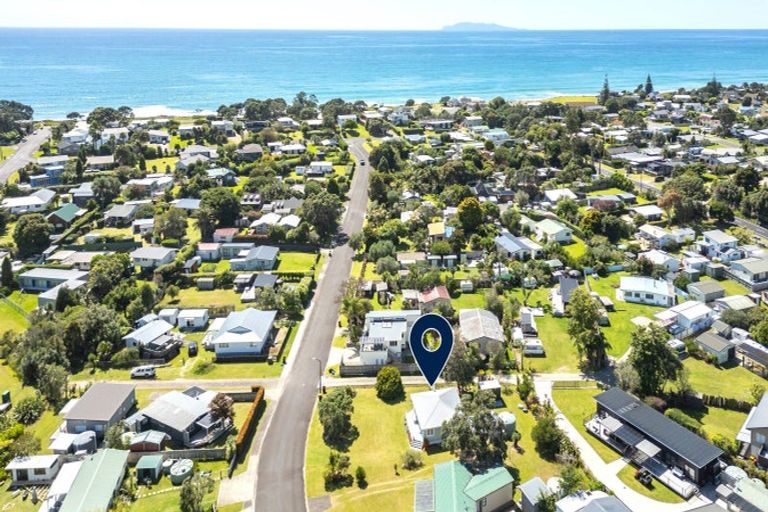 Photo of property in 35 Marlin Place, Whiritoa, Whangamata, 3691