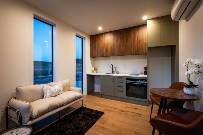 Photo of property in 6 Simpson Crescent, Wanaka, 9305