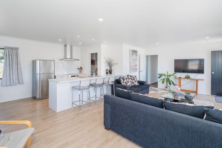 Photo of property in 4 Fred Harsant Drive, Cooks Beach, 3591