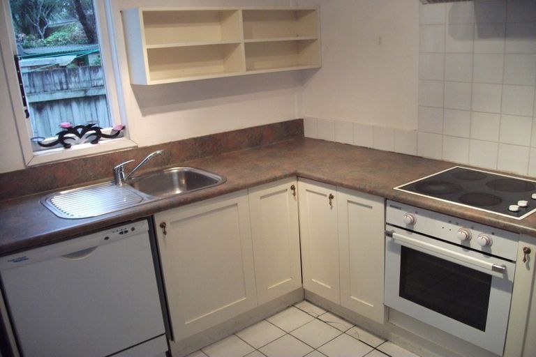 Photo of property in 68-70 Pirie Street, Mount Victoria, Wellington, 6011