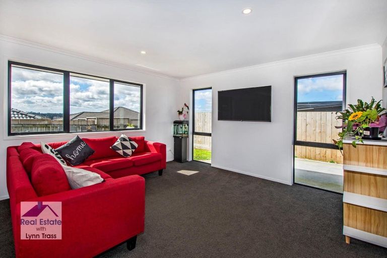 Photo of property in 16 Maui Place, Te Kamo, Whangarei, 0112