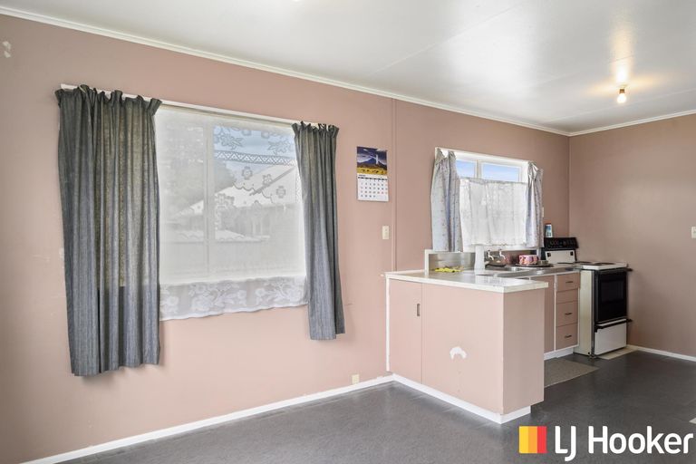 Photo of property in 21 Brookland Road, Western Heights, Rotorua, 3015