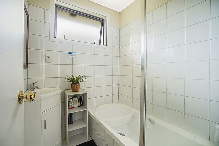 Photo of property in 15 Emerson Road, Clover Park, Auckland, 2023