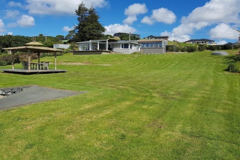 Photo of property in 249 Cove Road, Waipu, 0582