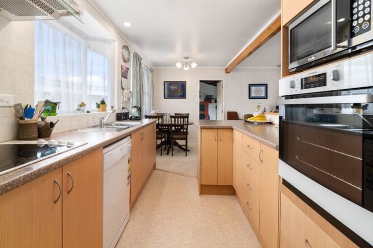 Photo of property in 13 Sapphire Place, Pukehangi, Rotorua, 3015