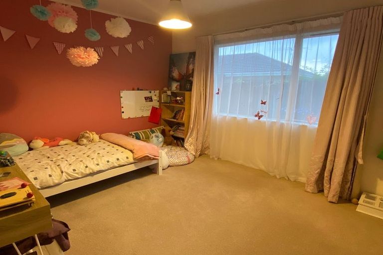 Photo of property in 8 Aspatria Place, Northpark, Auckland, 2013