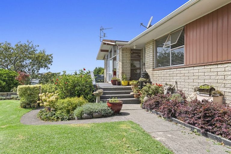 Photo of property in 100 Centennial Avenue, Waitara, 4320