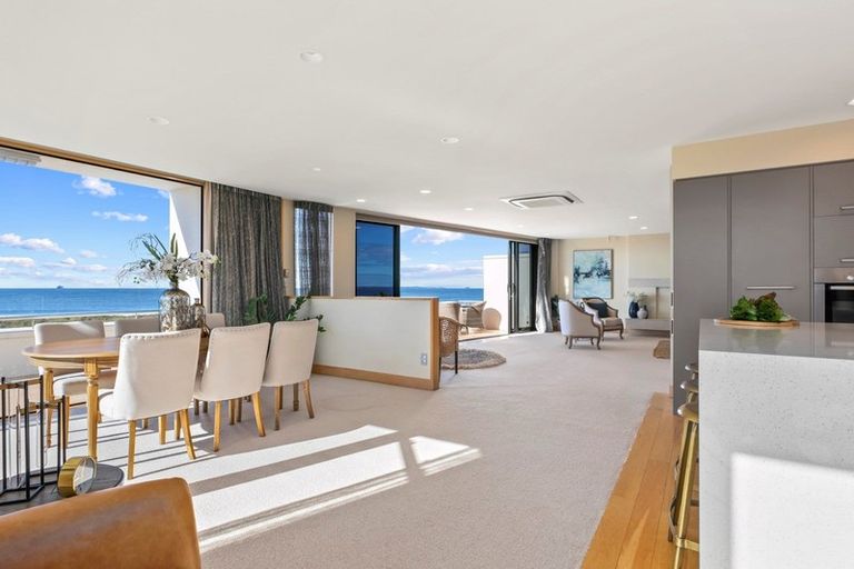 Photo of property in 8a Pacific View Road, Papamoa Beach, Papamoa, 3118