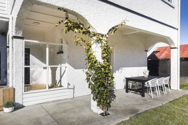 Photo of property in 15 Chaytor Street, West End, Palmerston North, 4410