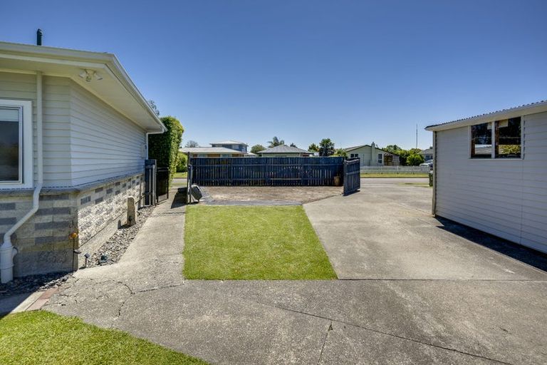 Photo of property in 4 Barnett Place, Pirimai, Napier, 4112