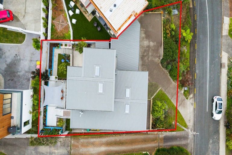 Photo of property in 1/28 Oban Road, Browns Bay, Auckland, 0630