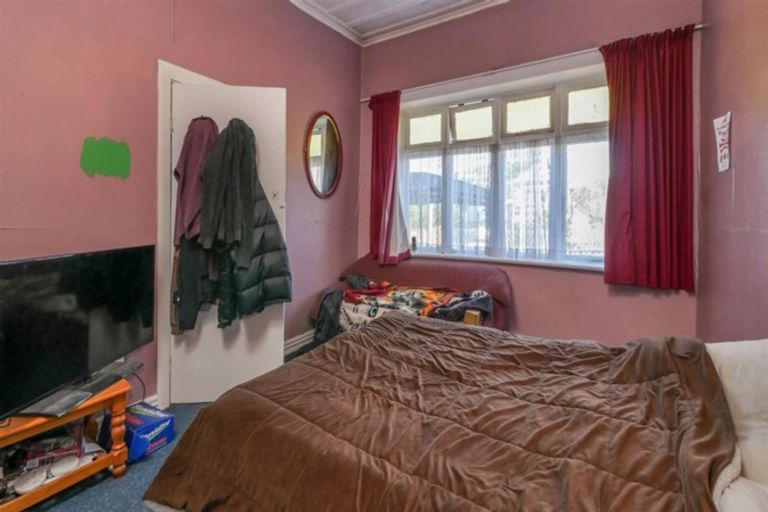 Photo of property in 15 Loyalty Street, Forbury, Dunedin, 9012
