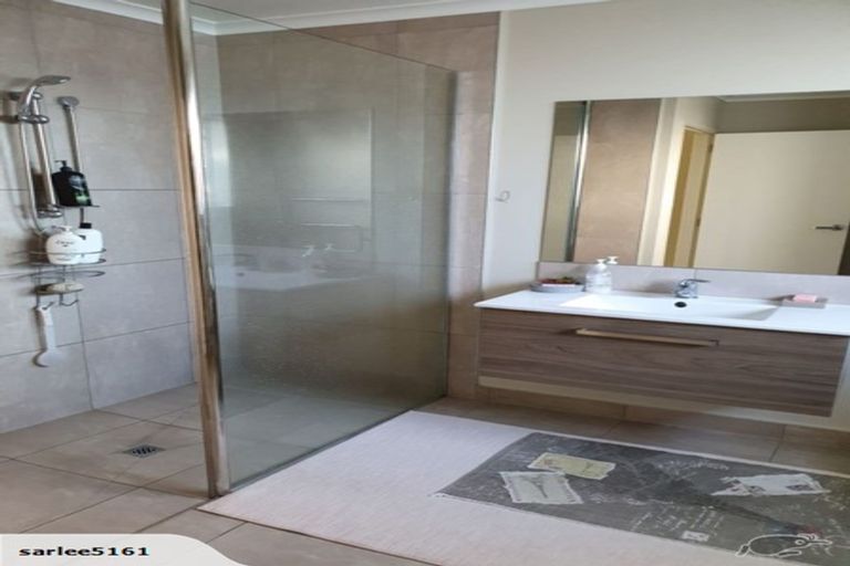 Photo of property in 22 Butterworth Crescent, Papamoa Beach, Papamoa, 3118