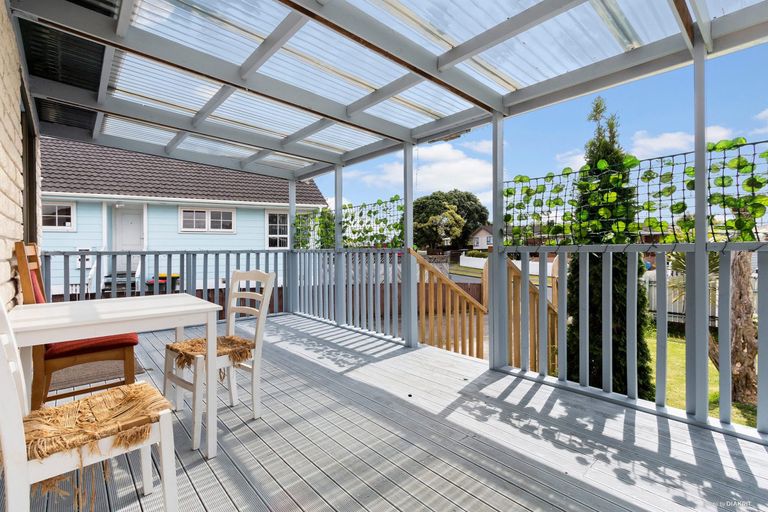 Photo of property in 13 Poutini Place, Manurewa, Auckland, 2102