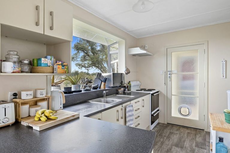 Photo of property in 33 Clearmont Crescent, Blagdon, New Plymouth, 4310