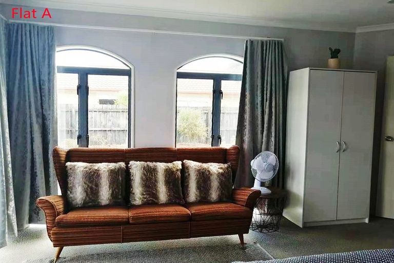 Photo of property in 13 Trossach Place, Wattle Downs, Auckland, 2103