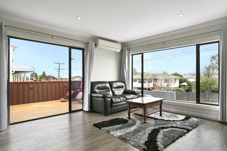 Photo of property in 35 Chesham Avenue, Waipahihi, Taupo, 3330