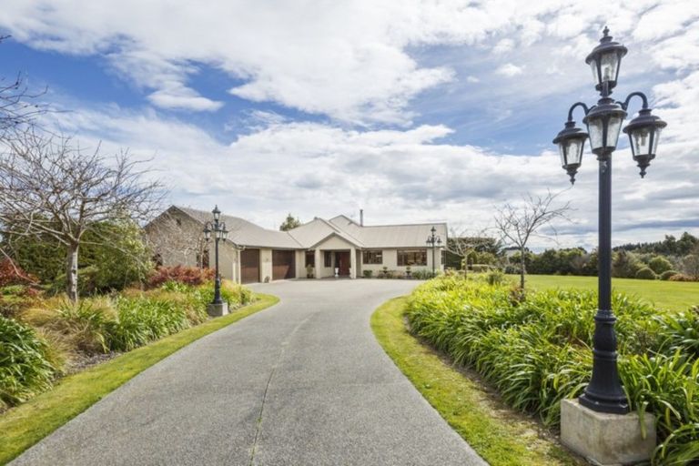 Photo of property in 15 Dobsons Lane, Kelvin Grove, Palmerston North, 4470