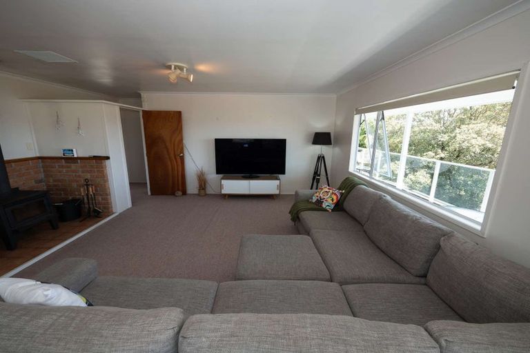 Photo of property in 97 Cable Bay Block Road, Cable Bay, 0420