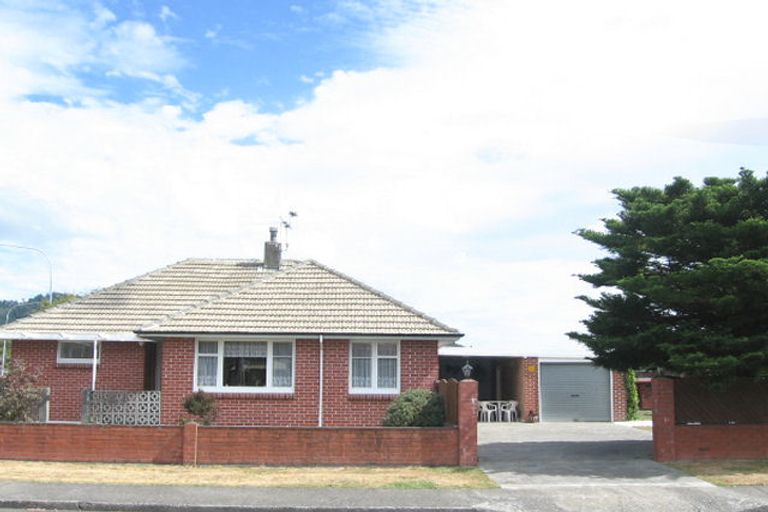 Photo of property in 275 Fergusson Drive, Heretaunga, Upper Hutt, 5018