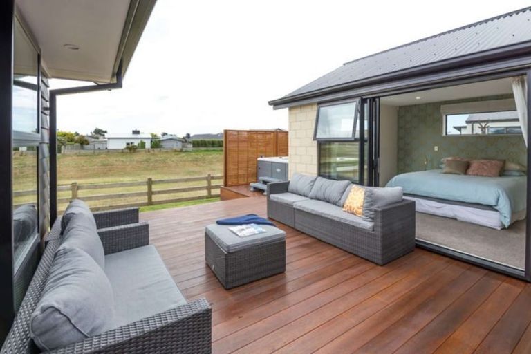 Photo of property in 7 Asheridge Place, Wigram, Christchurch, 8025