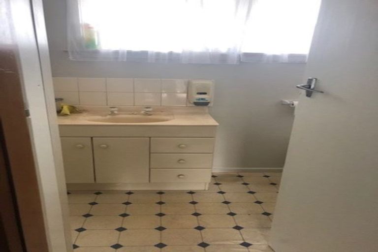 Photo of property in 1/30 Wairakei Road, Strowan, Christchurch, 8052