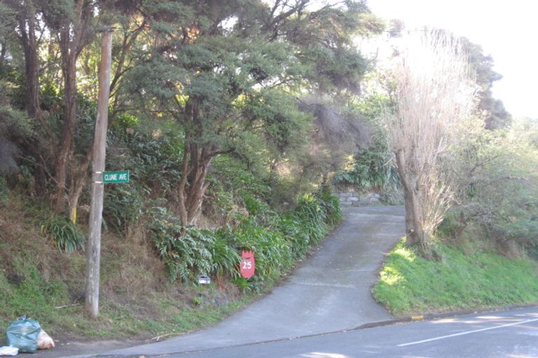 Photo of property in 25 Tiromoana Road, Raumati South, Paraparaumu, 5032