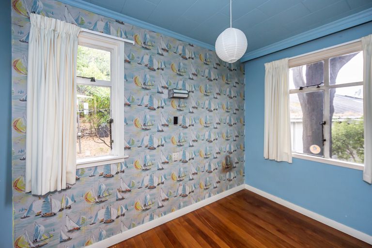 Photo of property in 330 Centaurus Road, Hillsborough, Christchurch, 8022