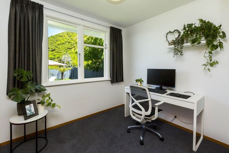Photo of property in 84 Black Beech Street, Birchville, Upper Hutt, 5018