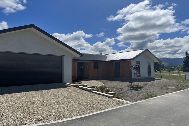 Photo of property in 2 Balfour Way, Hanmer Springs, 7334