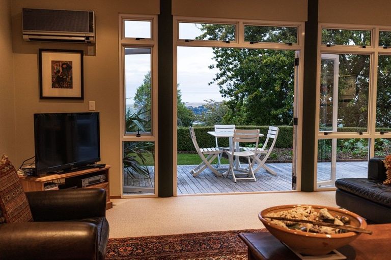 Photo of property in 12 Tulloch Street, Saint Johns Hill, Whanganui, 4500