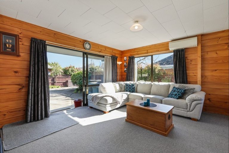 Photo of property in 12a Dinton Street, Russley, Christchurch, 8042